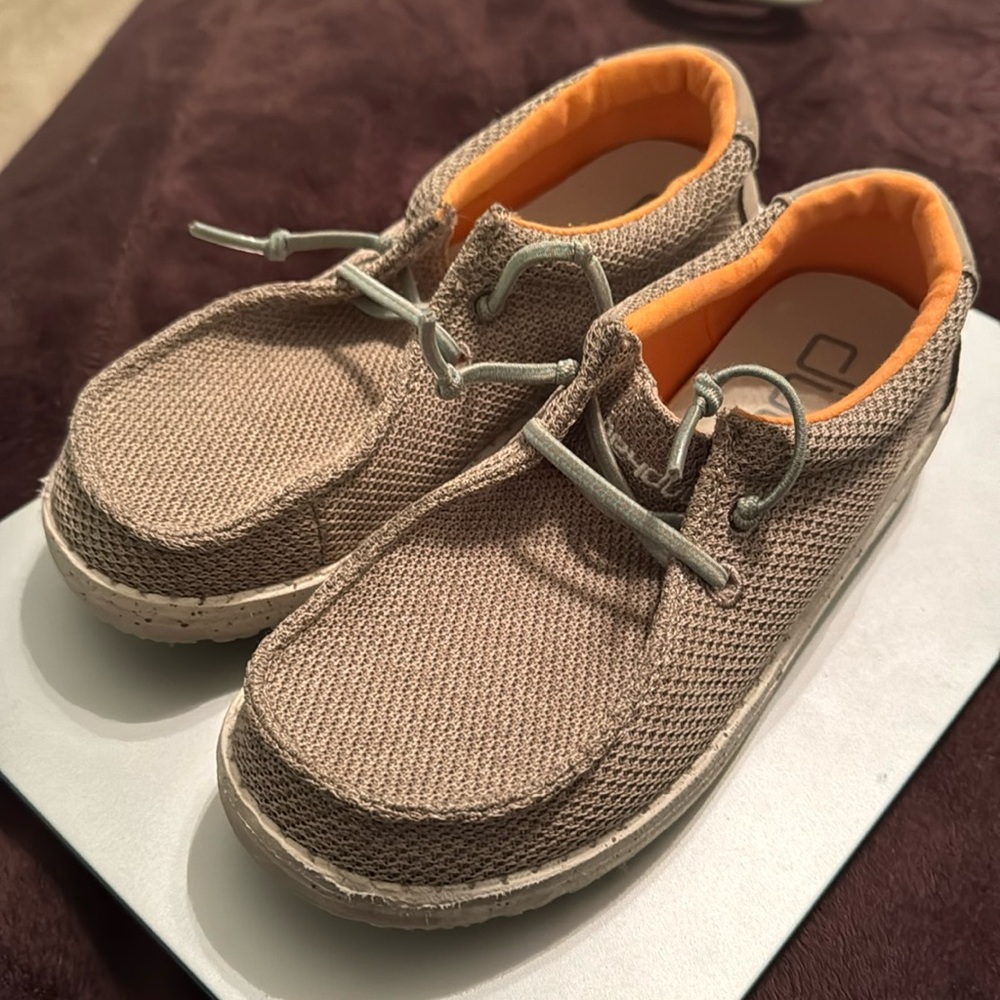 Hey dude slip on shoes-NWOT